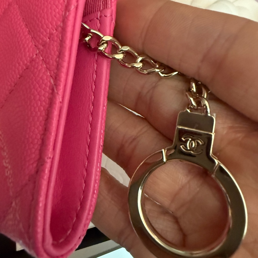 Chanel NEW caviar RARE Pink Quilted Key Holder Case 22k full set - Picture 8 of 10